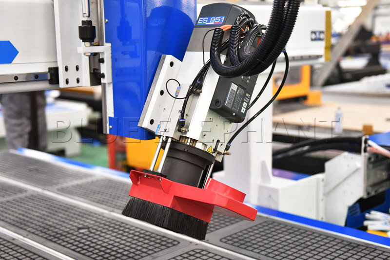 自動換刀開料機(jī)零部件