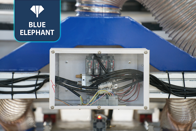 獨(dú)立雙頭直排加工中心